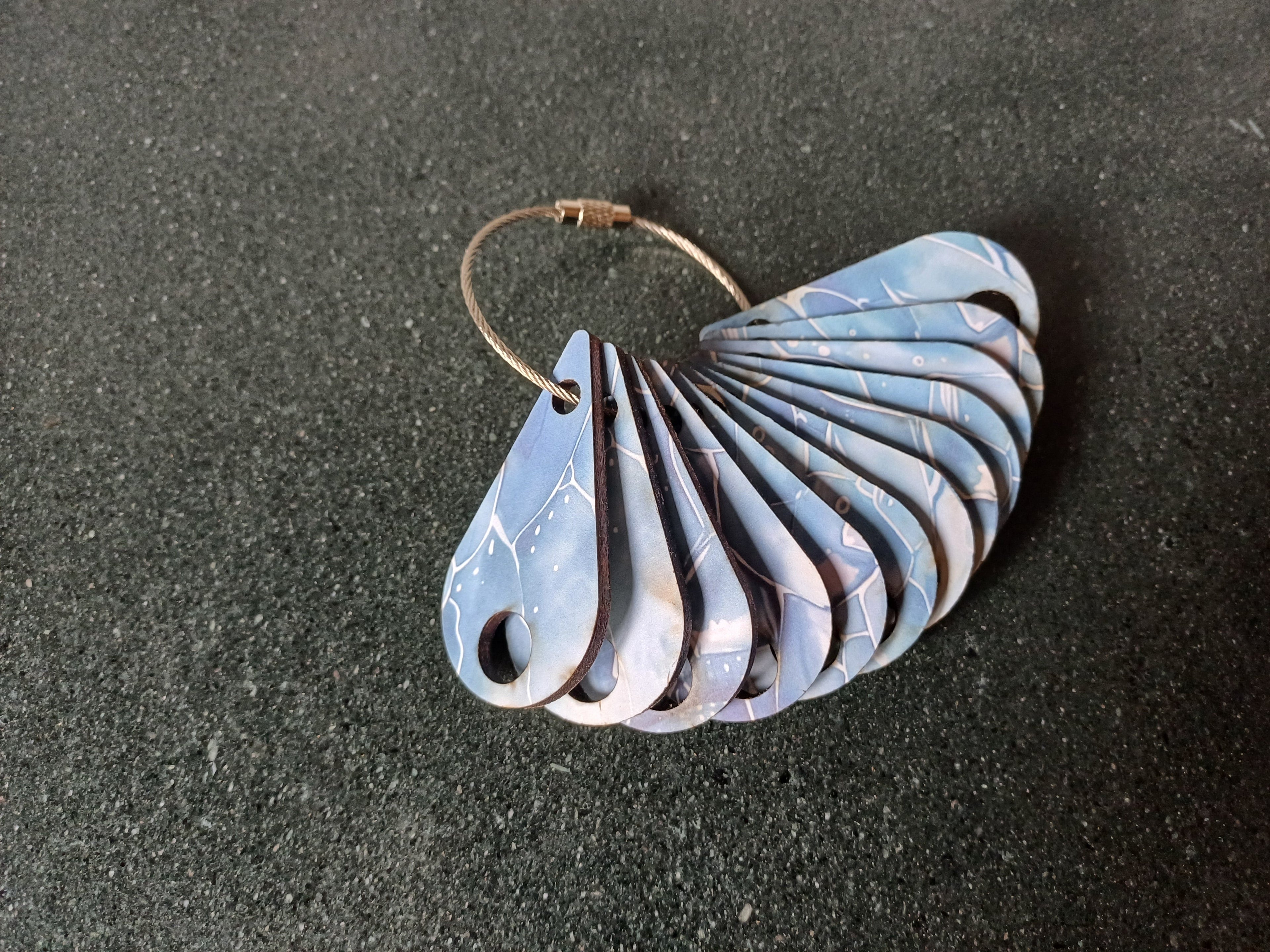 Floss Drops - blue scales